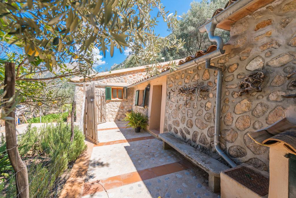 Mateu Villa